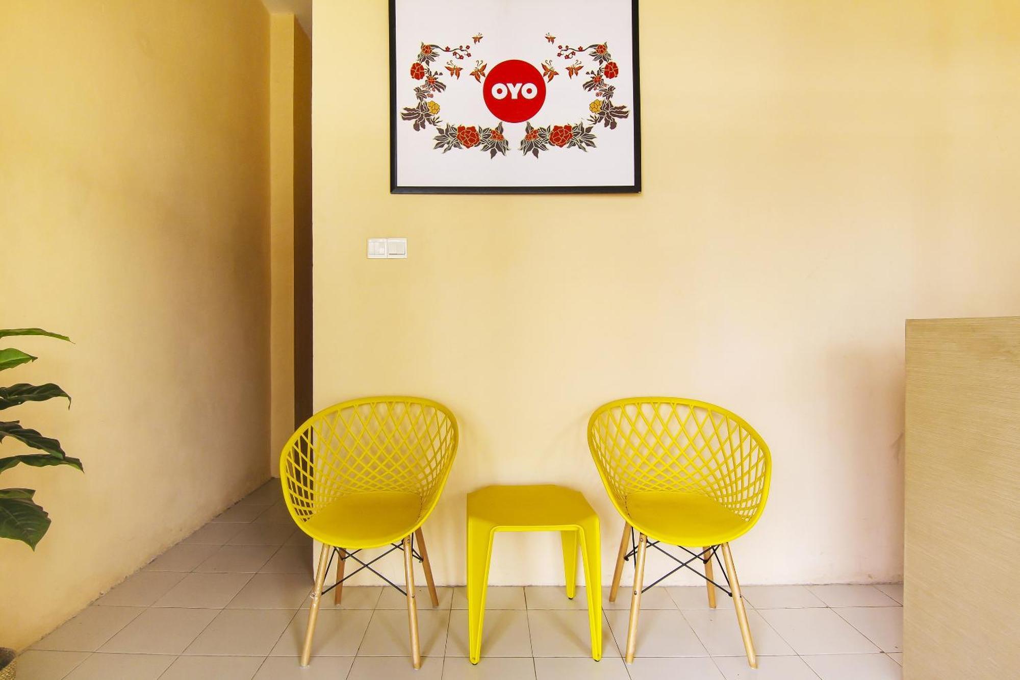Oyo 90900 Pagi Sore Residence Padang  Exterior foto